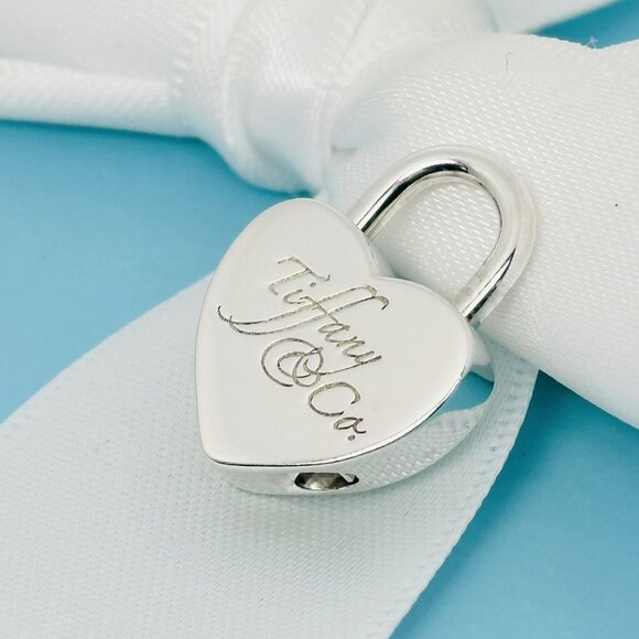 Tiffany & Co Script Notes Heart Charm Padlock Lock or Pendant in Sterling Silver - Picture 4 of 9